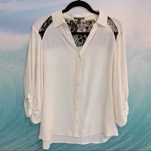 ✨Express Blouse: Bell sleeves and lace: L